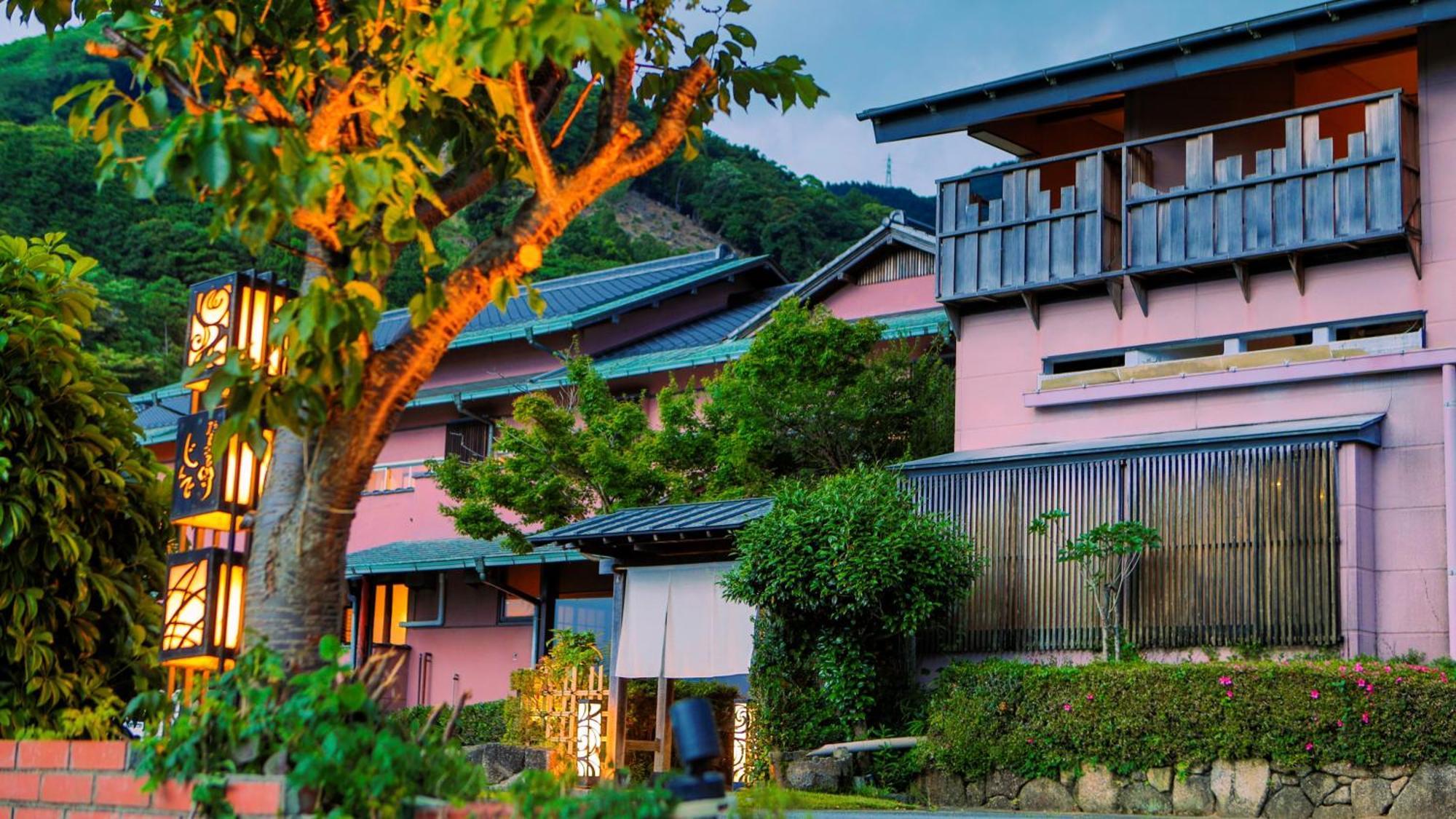 Omoideno Jinde Hotel Izu  Buitenkant foto
